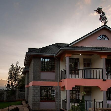 Kuniville Guest House Nyeri Esterno foto