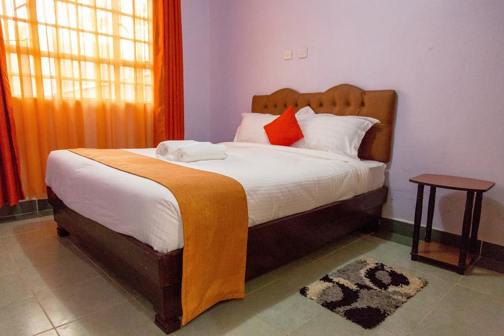 Kuniville Guest House Nyeri Esterno foto