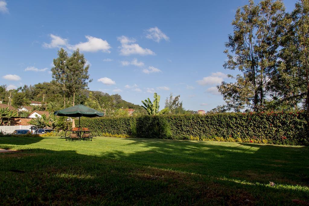 Kuniville Guest House Nyeri Esterno foto