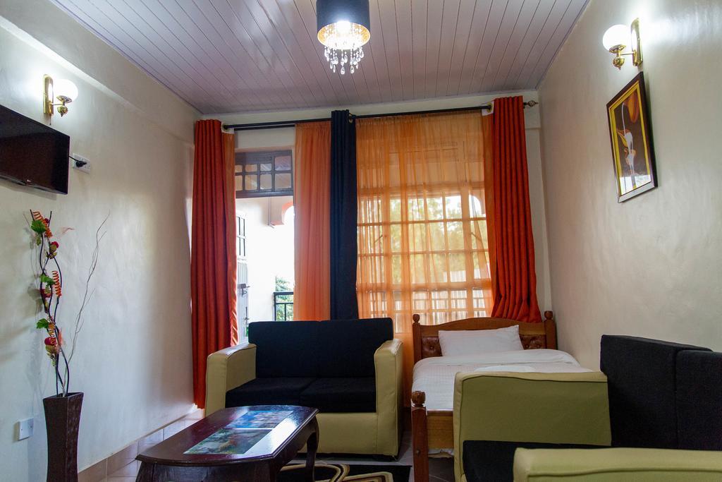 Kuniville Guest House Nyeri Esterno foto