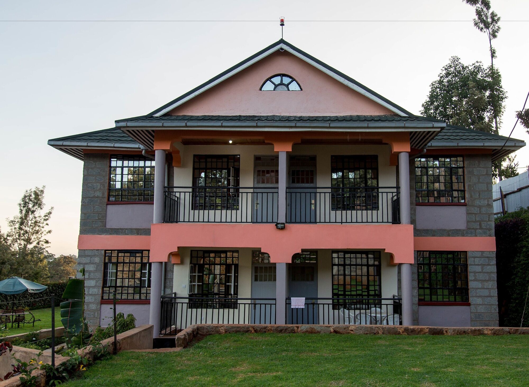 Kuniville Guest House Nyeri Esterno foto